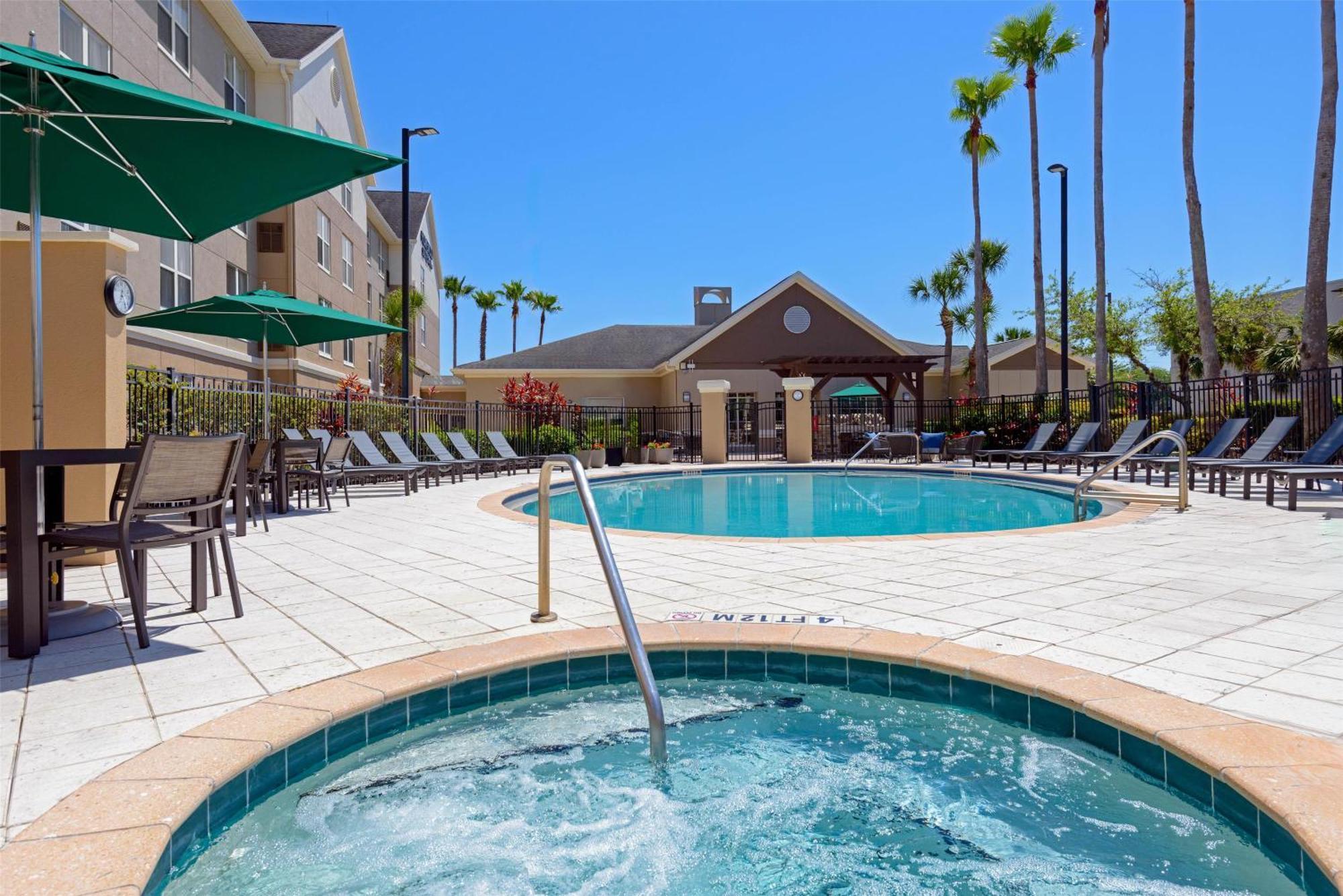 Homewood Suites By Hilton Orlando-Ucf Area Alafaya Esterno foto